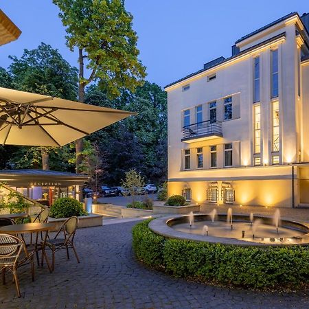 Lion'S Castle Hotel Lemberg Exterior foto