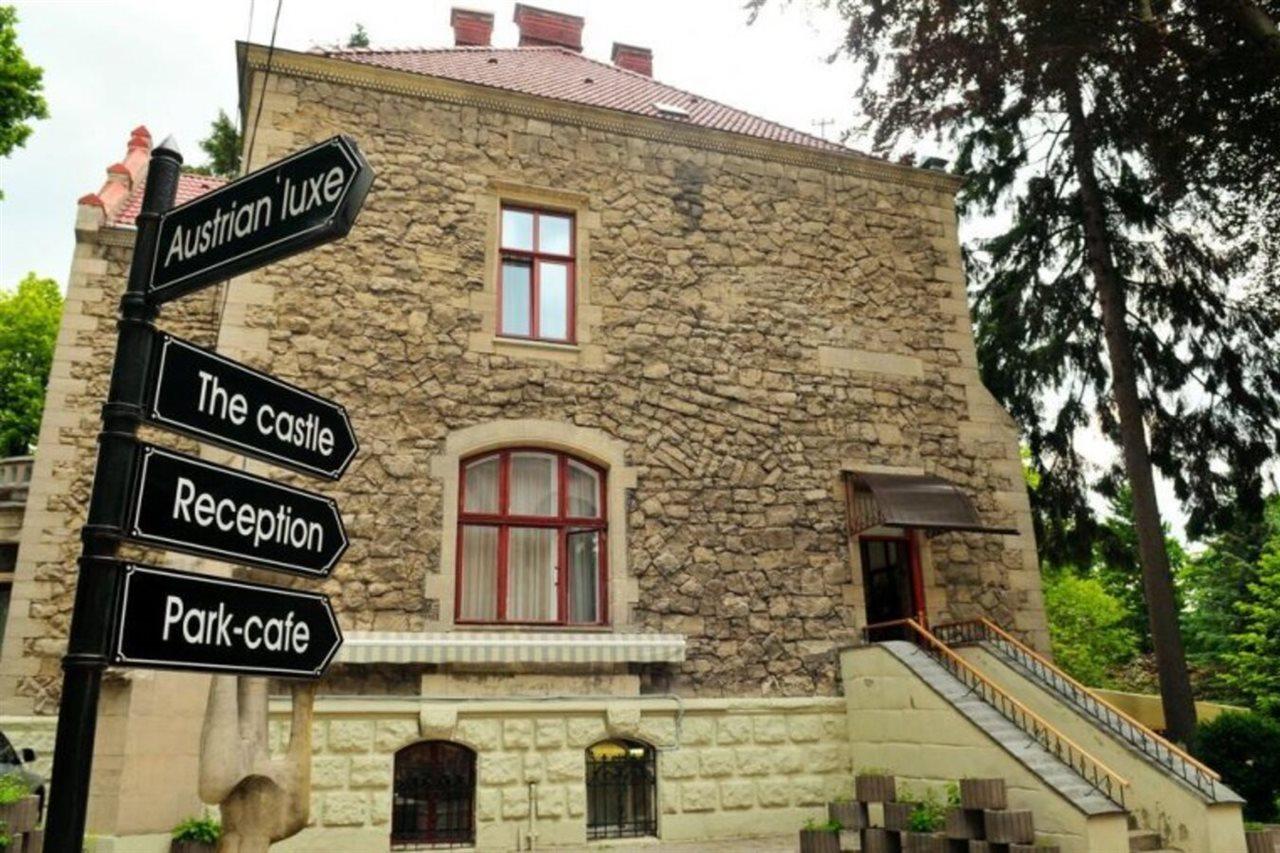Lion'S Castle Hotel Lemberg Exterior foto